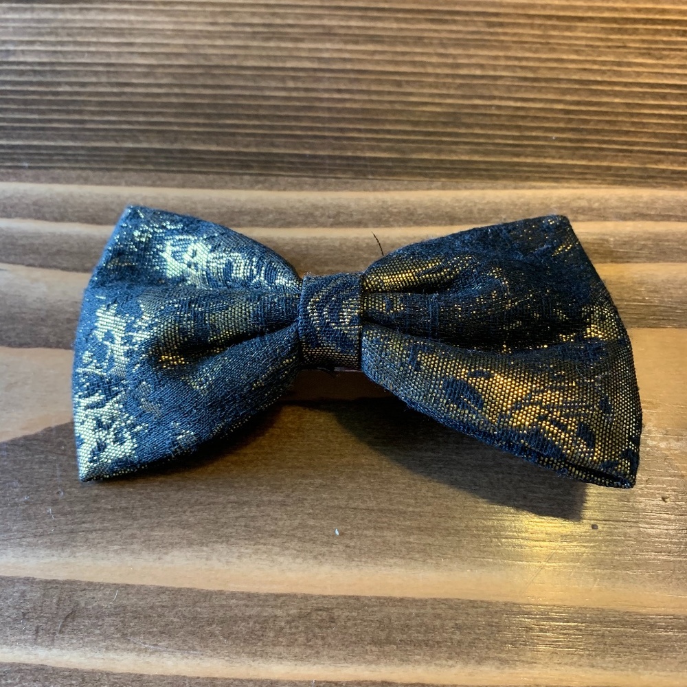 Black and gold hair bow